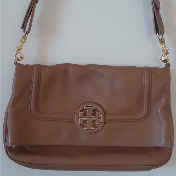 Authentic Tory Burch Tan Amanda crossbody Flap bag - Picture 2 of 8